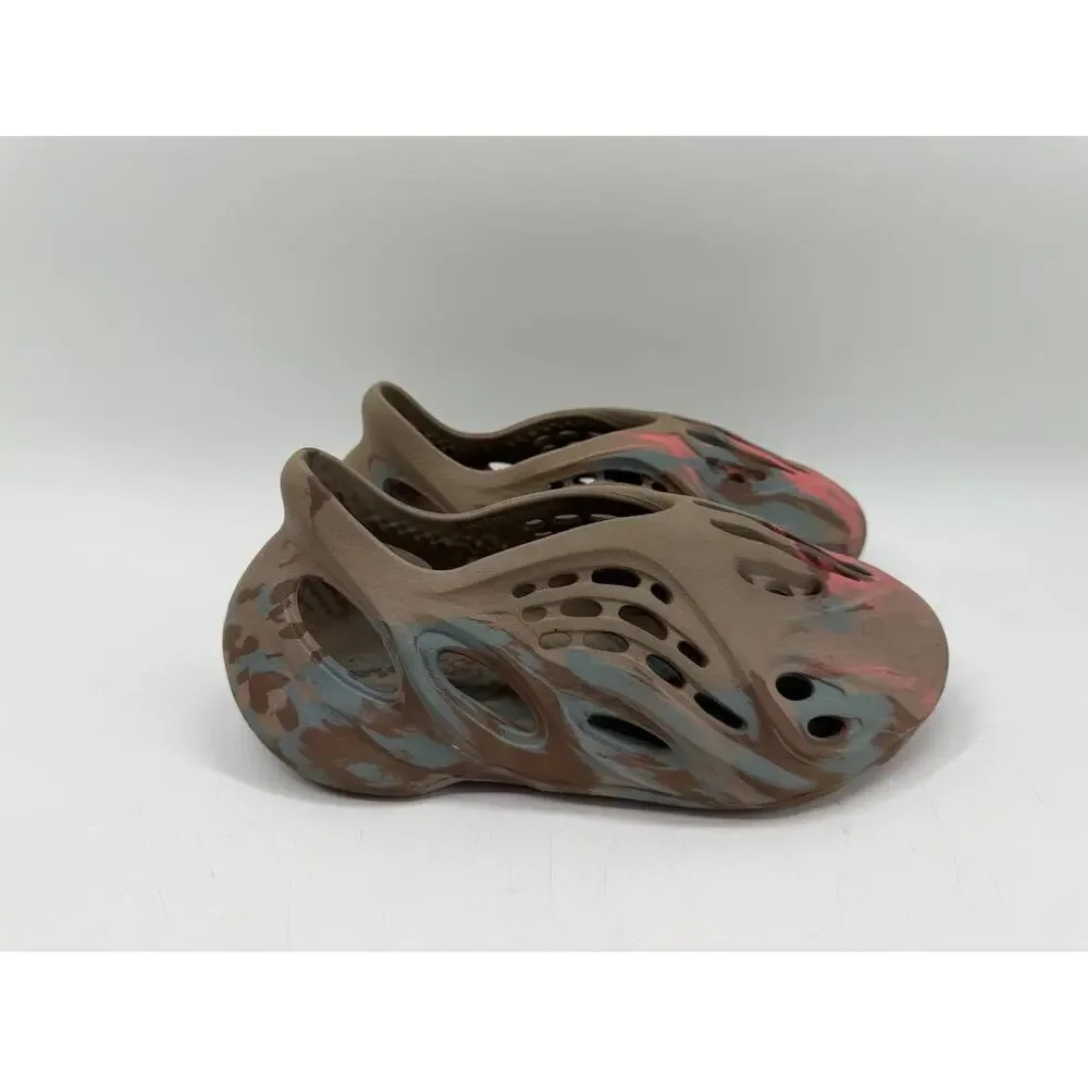 adidas Yeezy Foam Runner MX Carbon GW3354 Women's US 8 Slip On Clogs